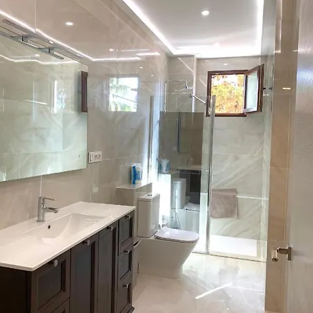 Amplia Vivienda New Para12 Pers A 4 Min Caminando De Playa Con Terraza, Piscina Com, Wifi, Ventiladores De Techo, Lavavajillas Дом отдыха