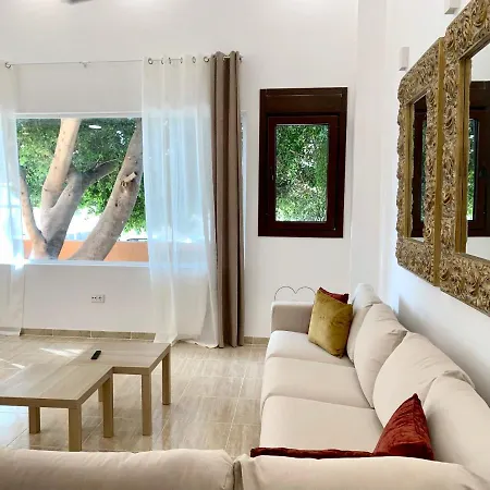 Tatil Evi Amplia Vivienda New Para12 Pers A 4 Min Caminando De Playa Con Terraza, Piscina Com, Wifi, Ventiladores De Techo, Lavavajillas