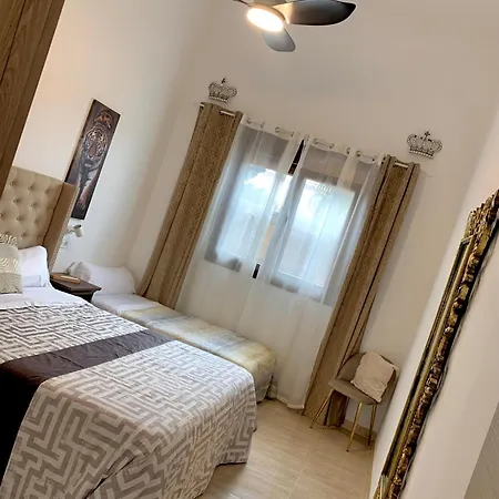 Amplia Vivienda New Para12 Pers A 4 Min Caminando De Playa Con Terraza, Piscina Com, Wifi, Ventiladores De Techo, Lavavajillas