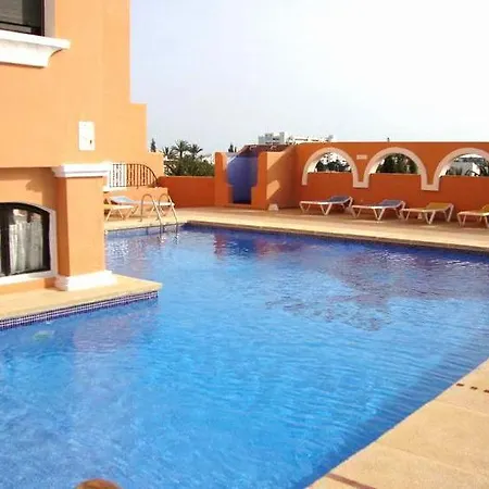 Holiday home Casa Playa: Spacious 12-person Retreat With Pool And Beachside Comfort *