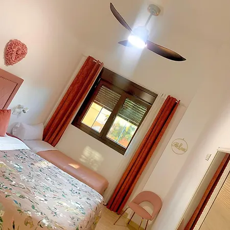Casa Playa: Spacious 12-person Retreat With Pool And Beachside Comfort *